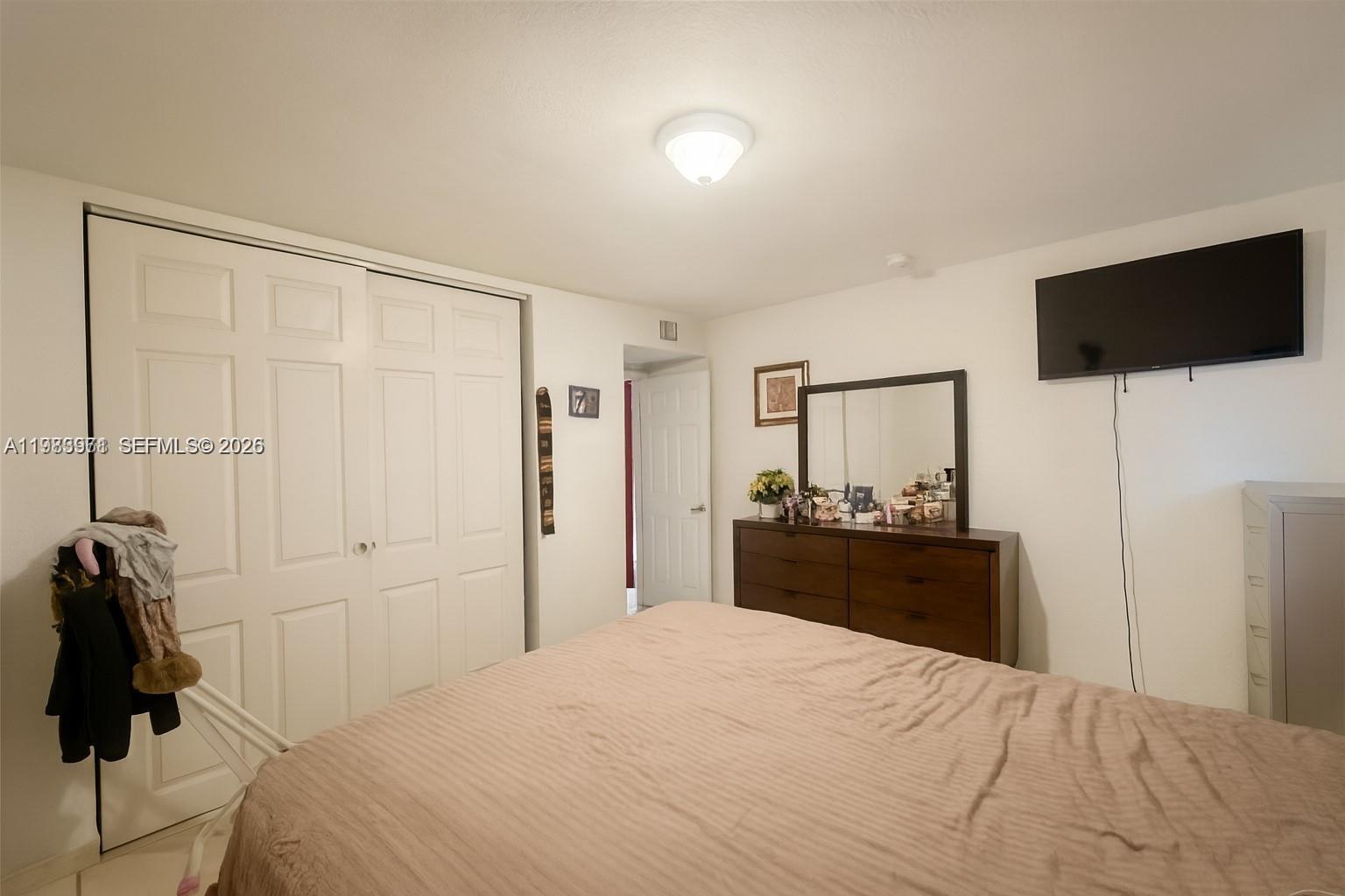 MARBELLA CONDO - Residential