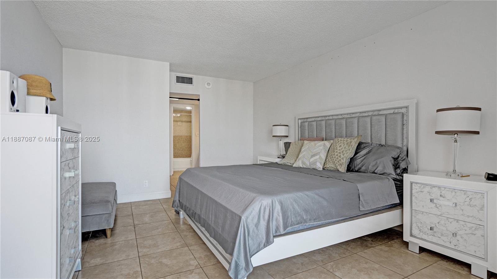 ARLEN HOUSE EAST CONDO - Residential