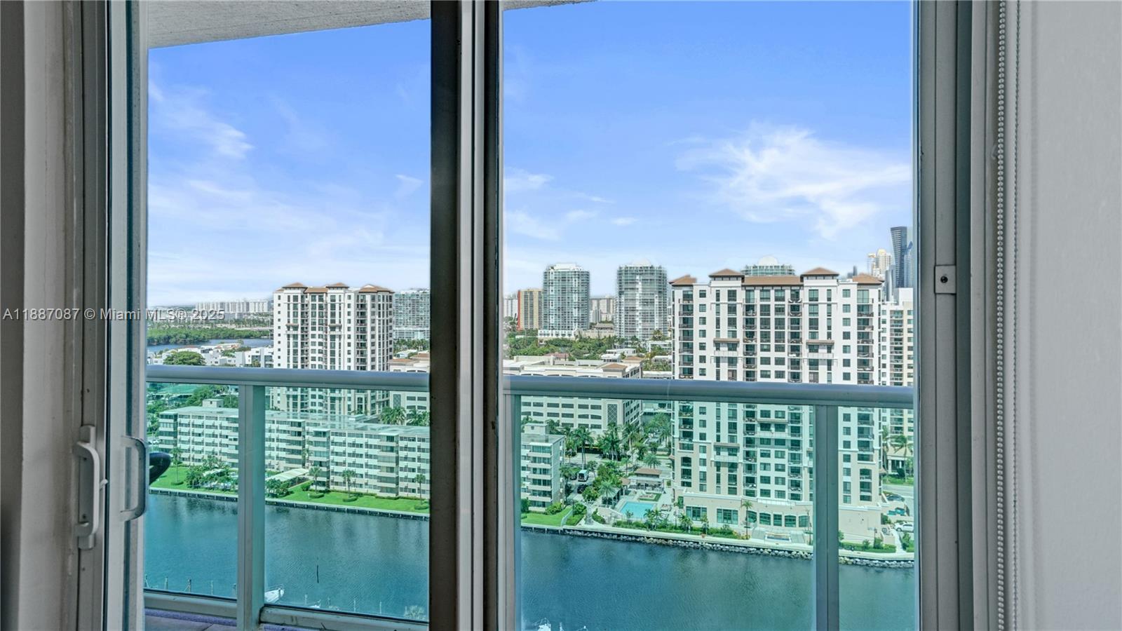 100 Bayview Dr 1931