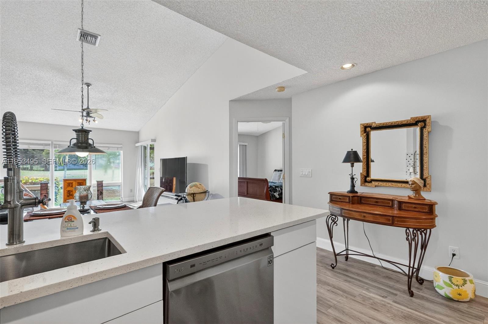 WOODLAND LAKES - Residential