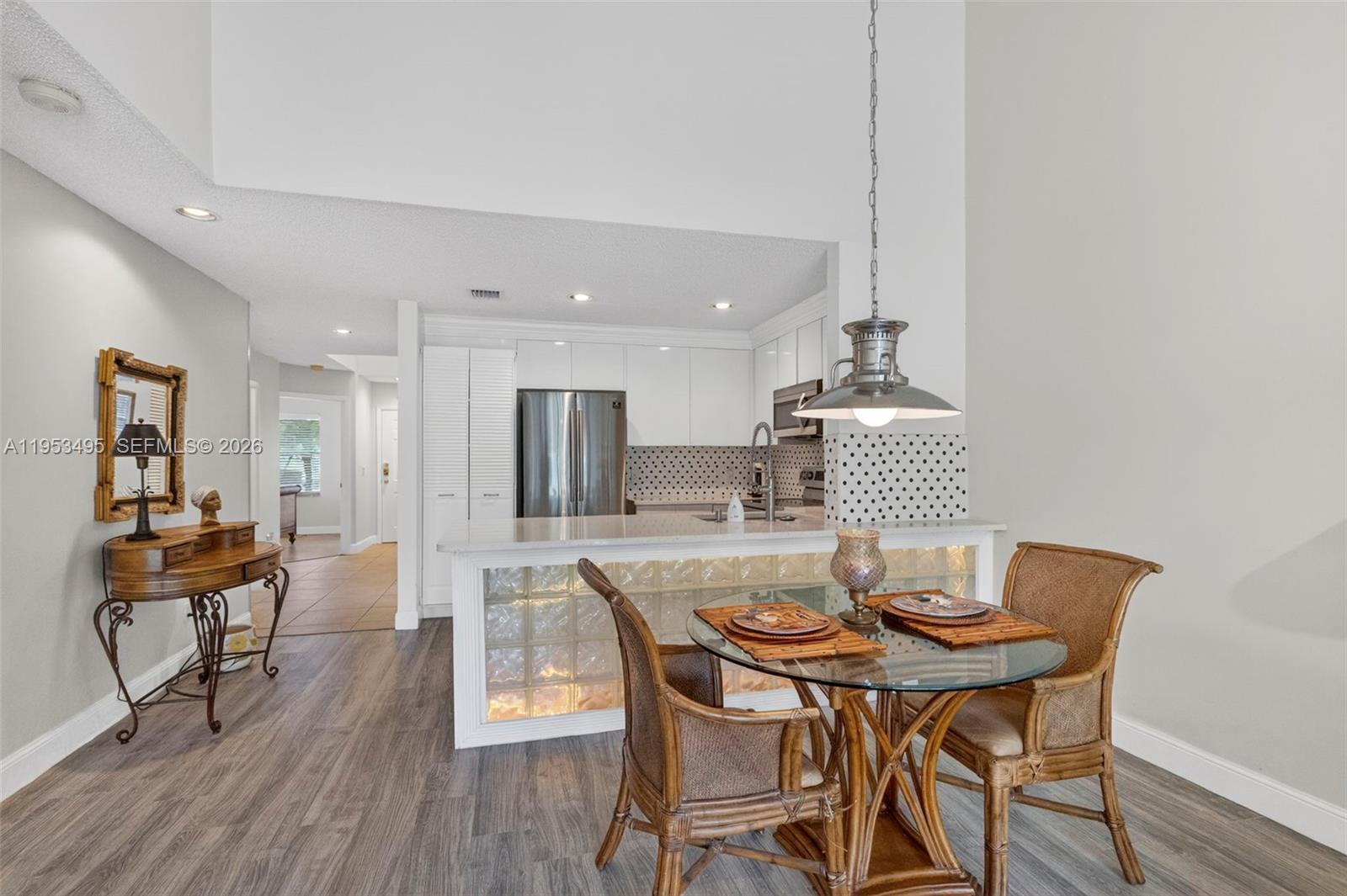 WOODLAND LAKES - Residential