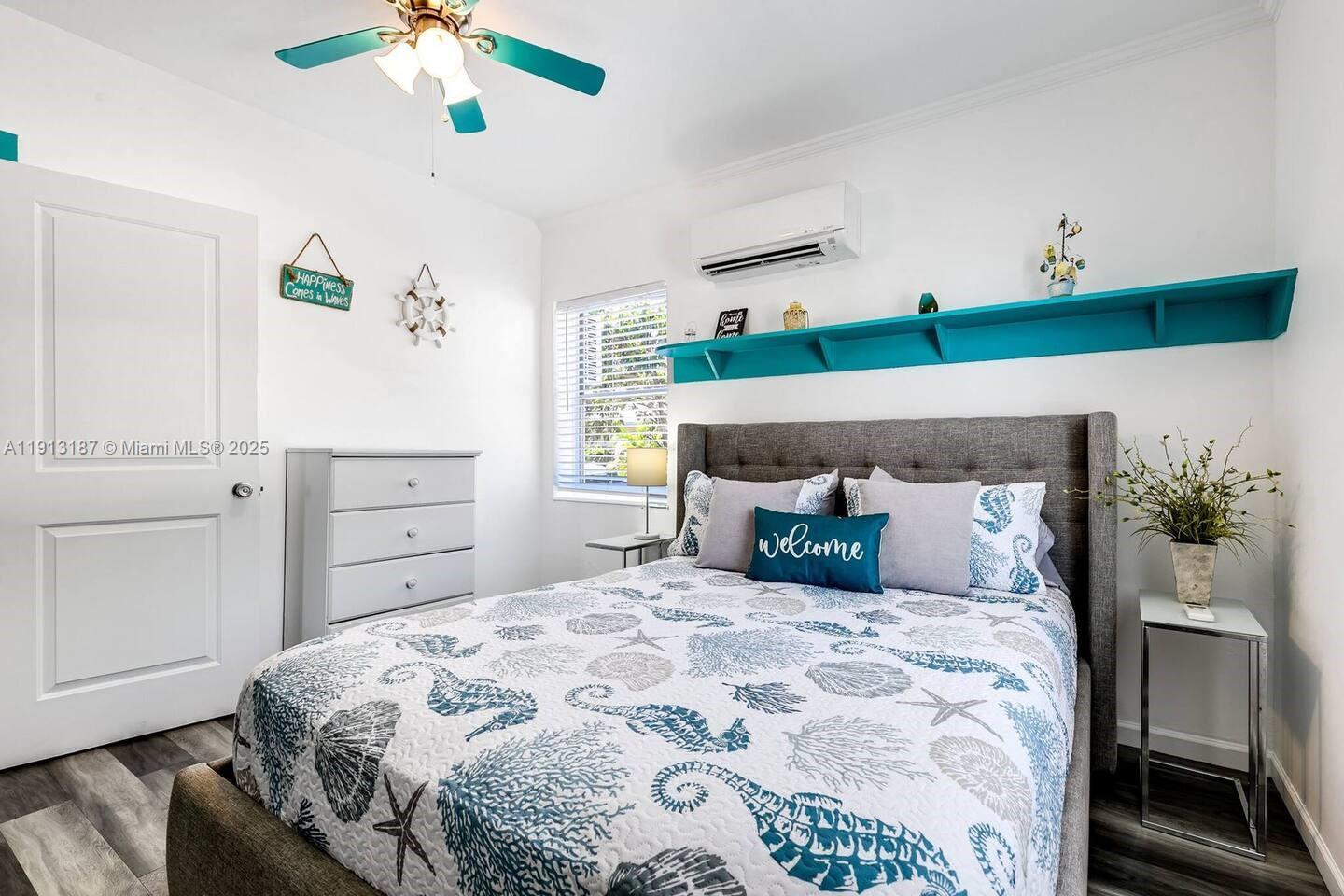 HOLLYWOOD LAWNS - Residential Lease