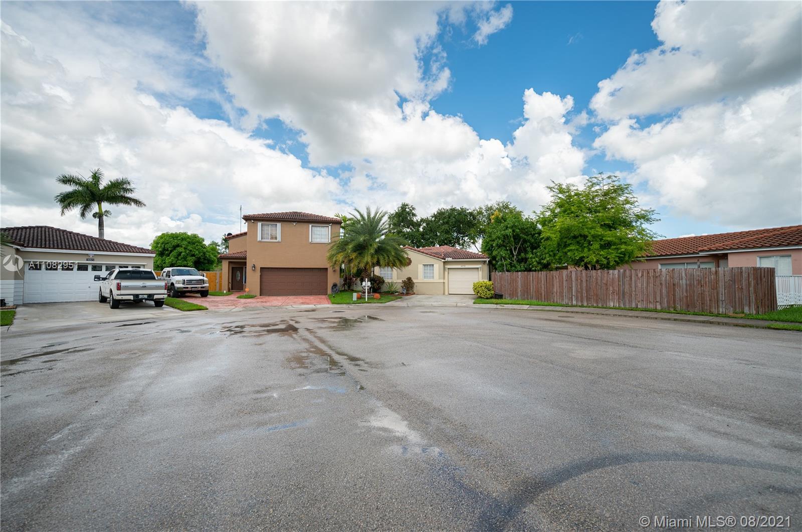 WEITZER SERENA LAKES WEST - Residential