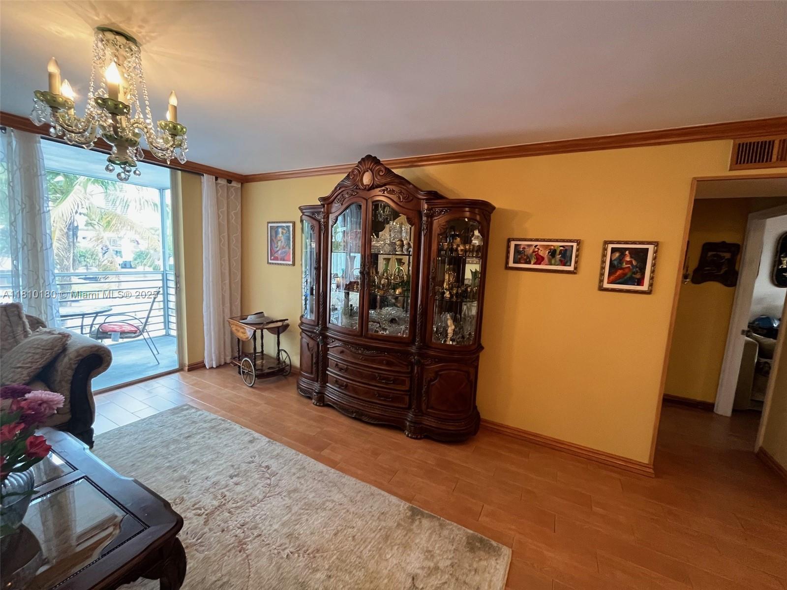 EDEN ISLES CONDO PART 1 - Residential