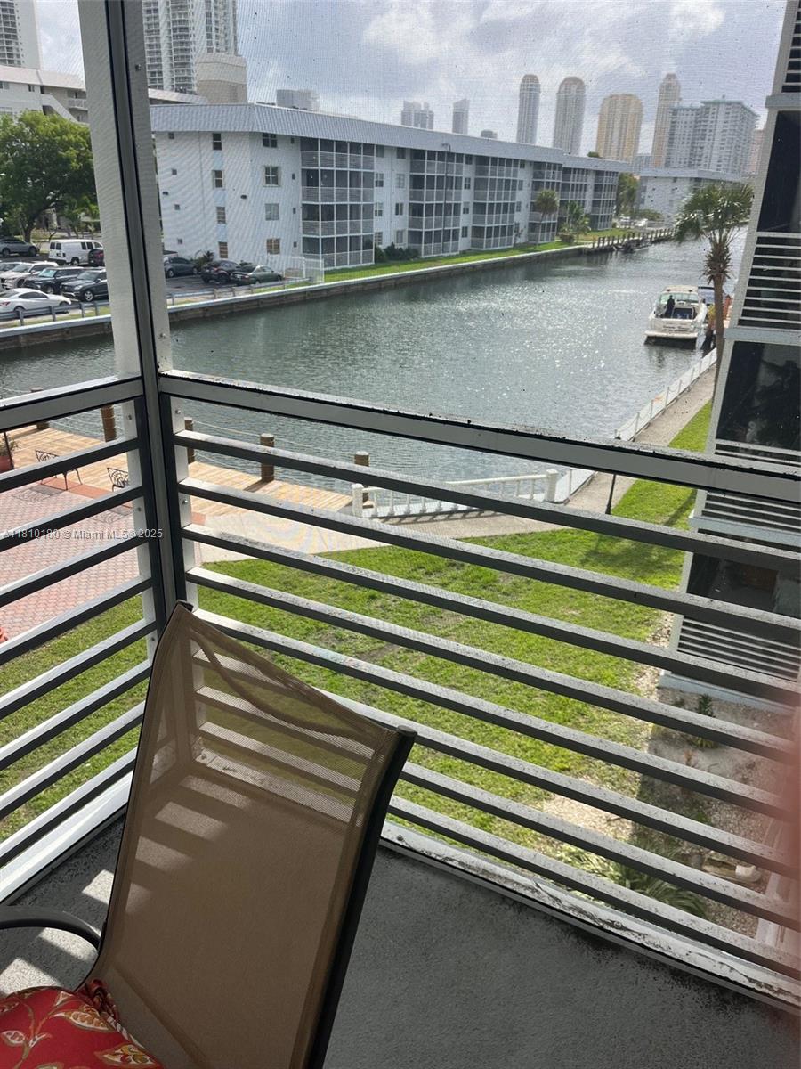 EDEN ISLES CONDO PART 1 - Residential