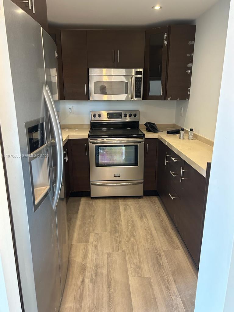 International Park 1Condo - Residential