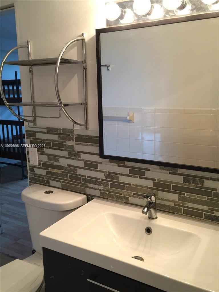 International Park 1Condo - Residential