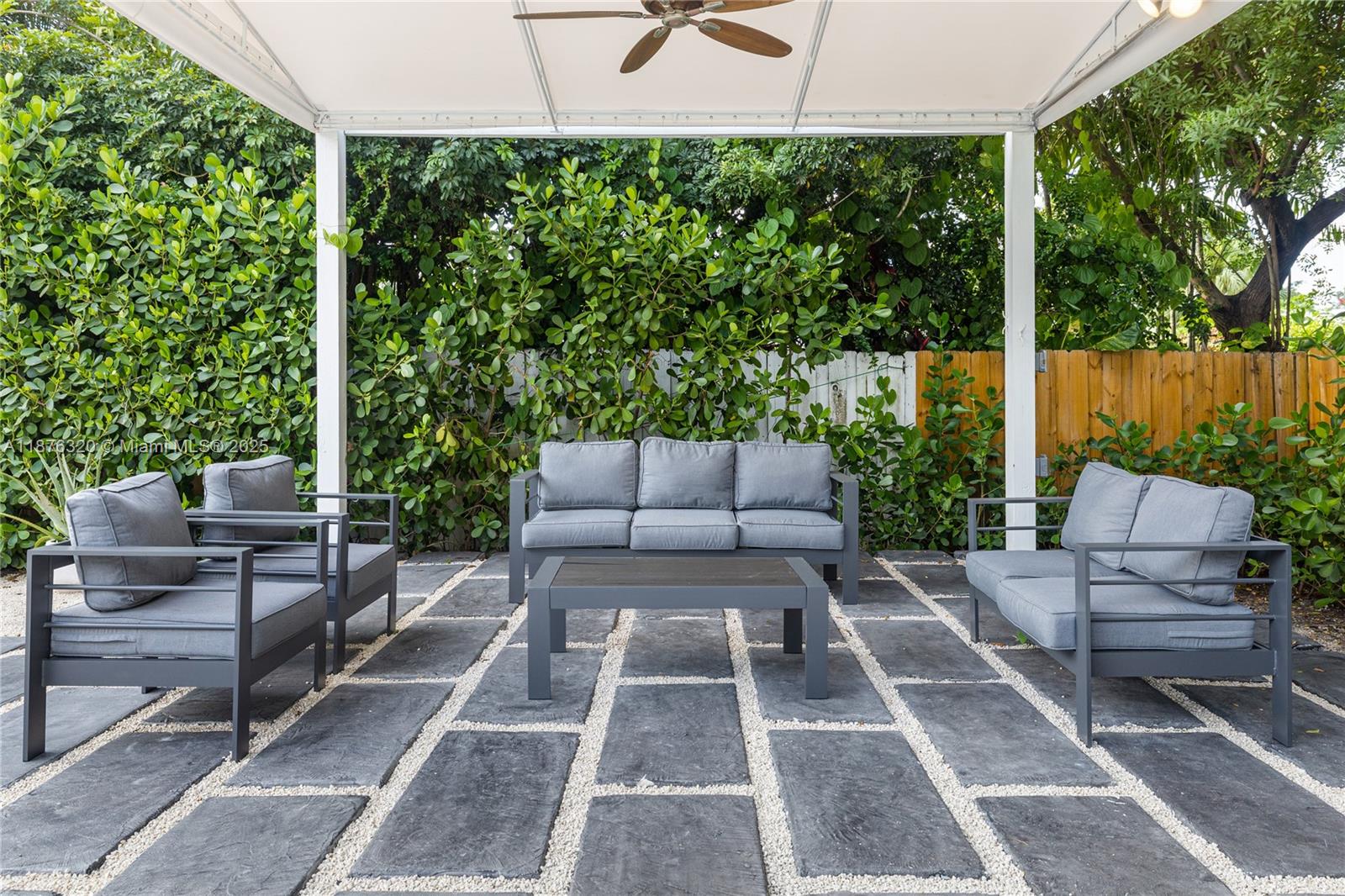 AMD PL GRIFFING BISCAYNE - Residential