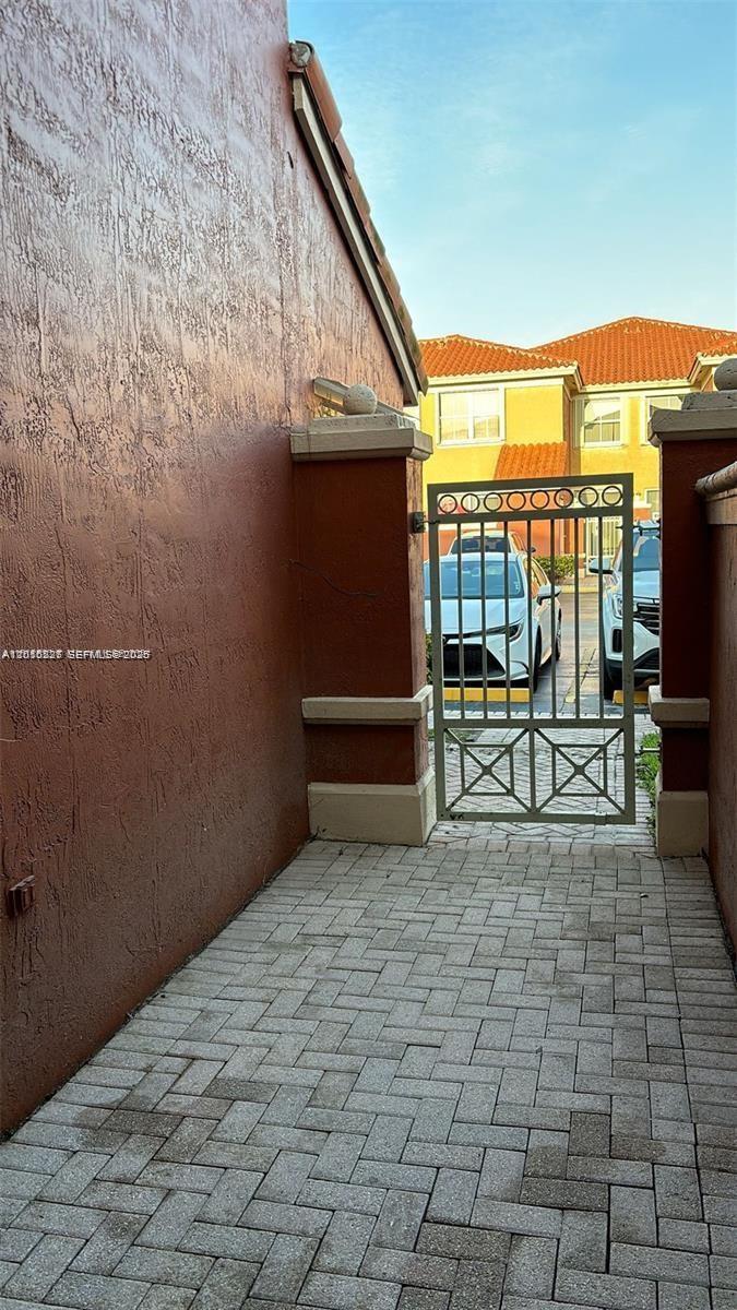 THE GATES AT DORAL ISLES - Residential