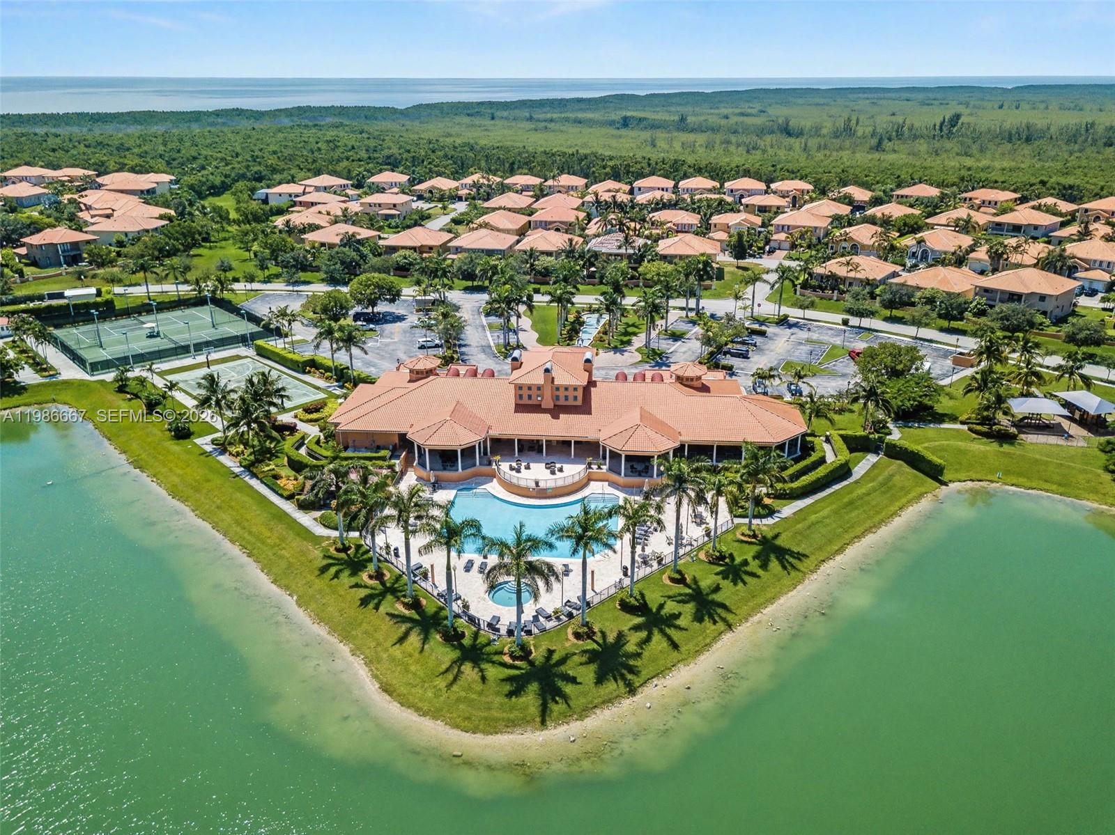 CUTLER CAY - Residential