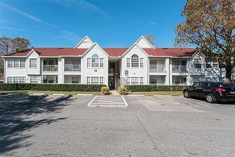 Welcome to Unit 1133 at 11574 Blvd in beautiful Orlando, Florida!
This spacious 1-bedroom, 1-bathroom residence offers 754 square feet of comfortable living space, the open-concept layout features a well-appointed kitchen, a bright living area with large windows, and a private balcony ideal for relaxing or entertaining.
The generously sized bedroom includes ample closet space, and the full bathroom is designed with modern finishes.
Located in a well-maintained community with access to resort-style amenities, this unit provides convenient access to shopping, dining, major highways, and Orlando's top attractions.
Property amenities
Club house, Fitness center, Gate, Parking, Pool, Smoke-free, Spa, Tennis court