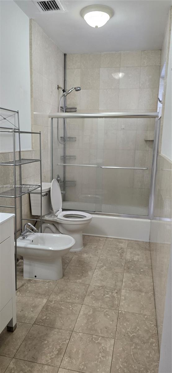 COCONUT GROVE SEC PART 1 - Residential Lease