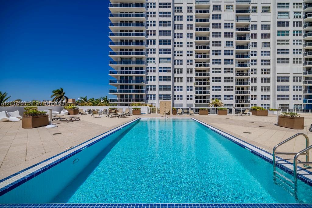 AQUARIUS CONDO - Residential