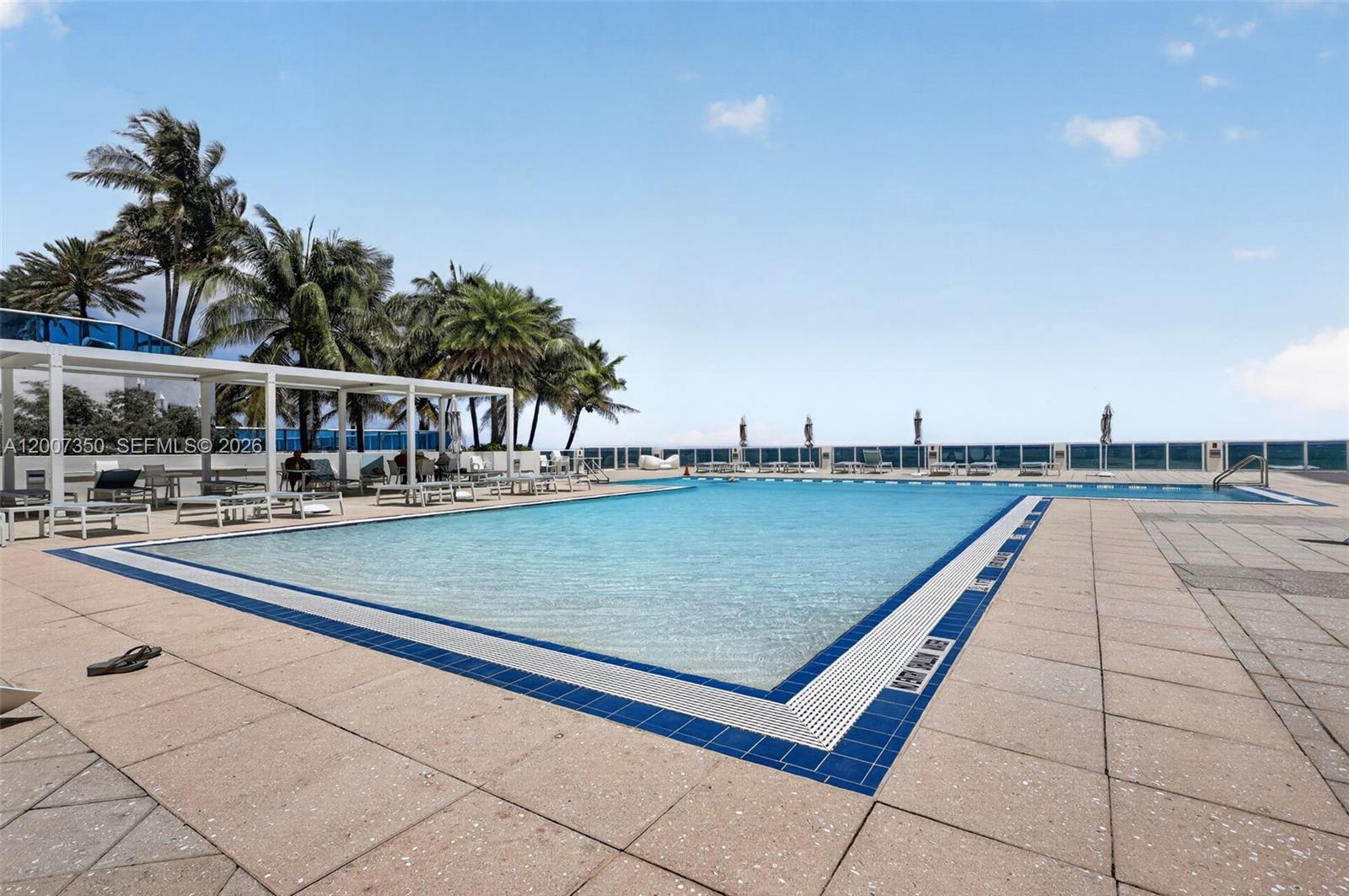 AQUARIUS CONDO - Residential