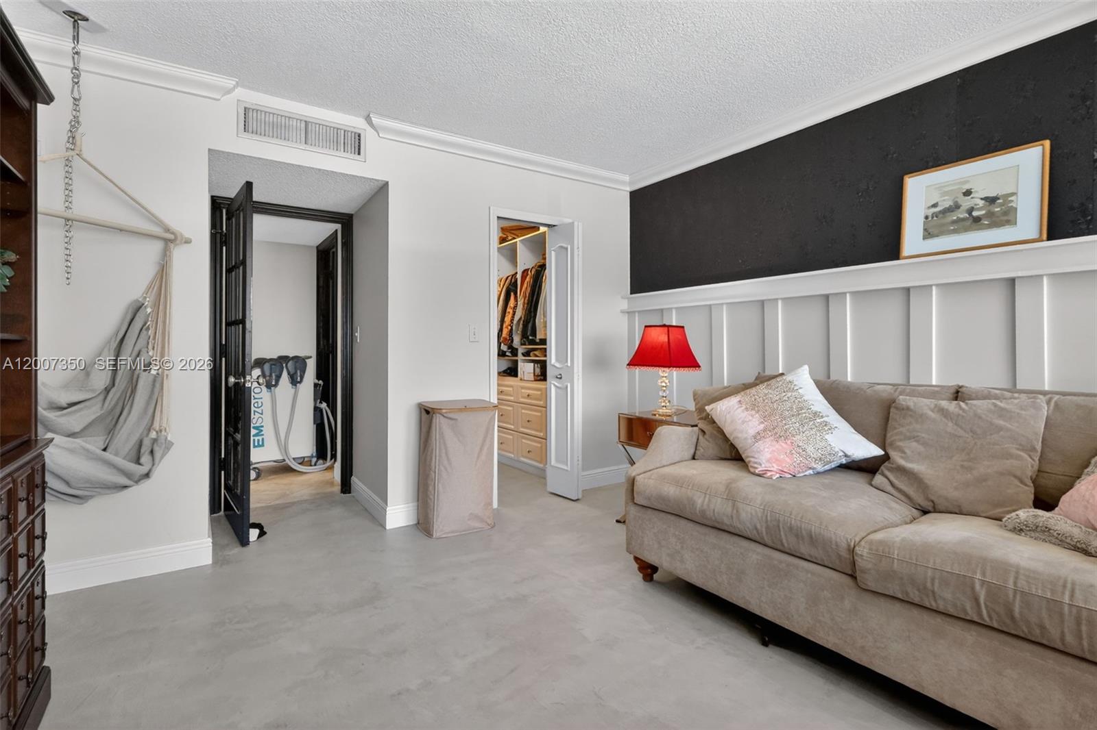 AQUARIUS CONDO - Residential