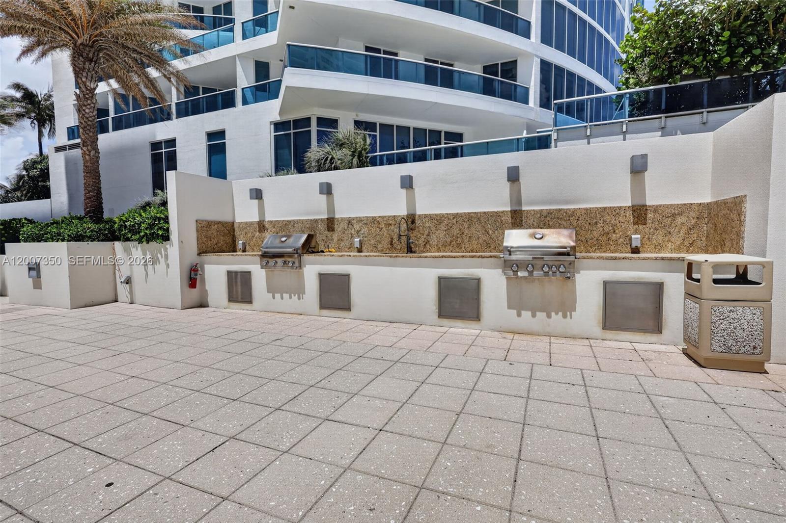 AQUARIUS CONDO - Residential