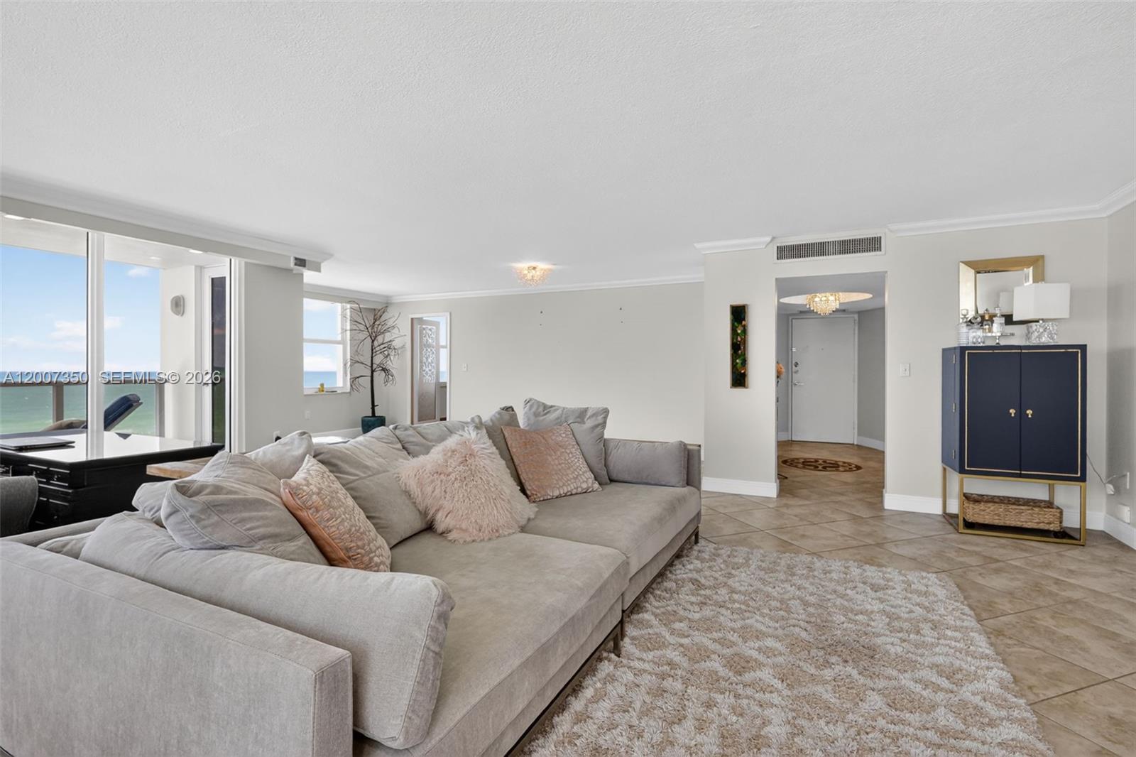 AQUARIUS CONDO - Residential