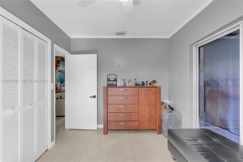 Tiny photo for 921 N 31st Ct, Hollywood, FL 33021 (MLS # A12007765)