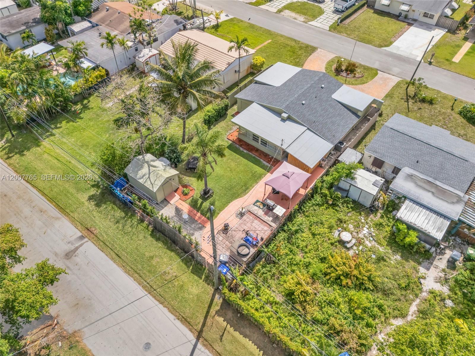 BREEZY MANOR AMENDED - Residential