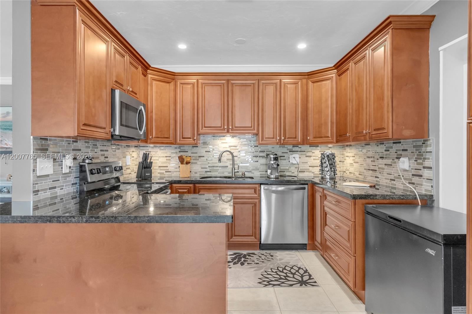 BREEZY MANOR AMENDED - Residential