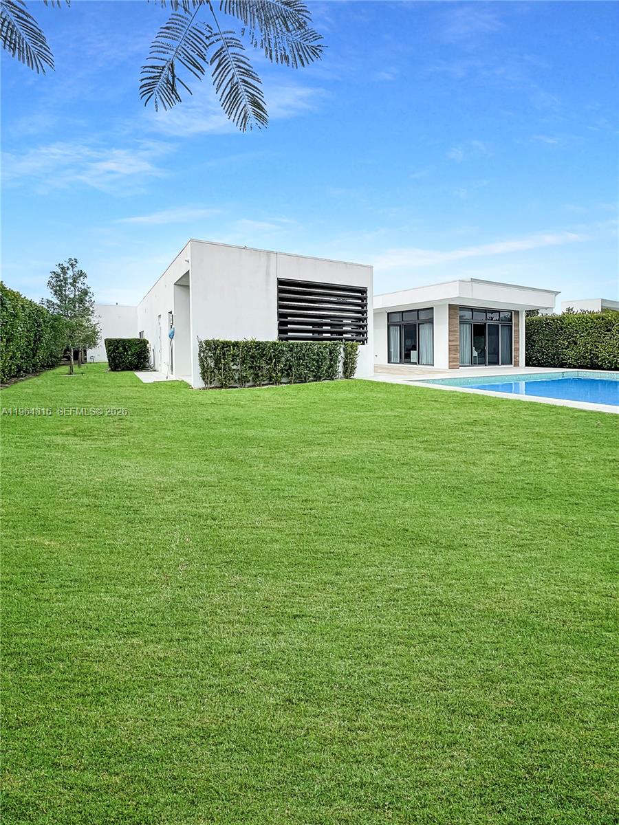 WESTON ESTATES - Residential