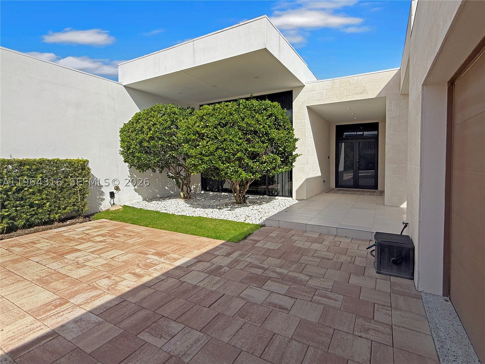 16640 Sunset Way