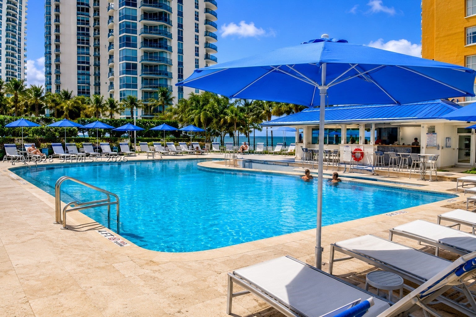 19201 Collins Ave 441
