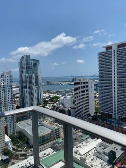 CENTRO CONDO - Residential Lease