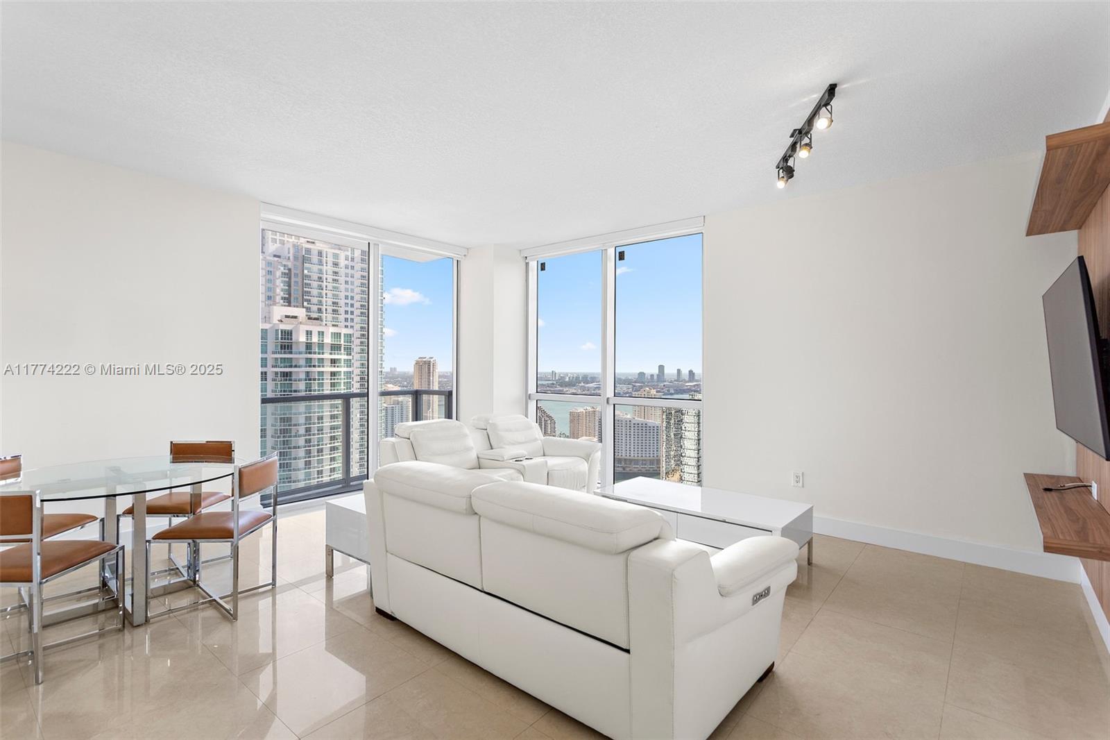 1060 Brickell Ave 4001