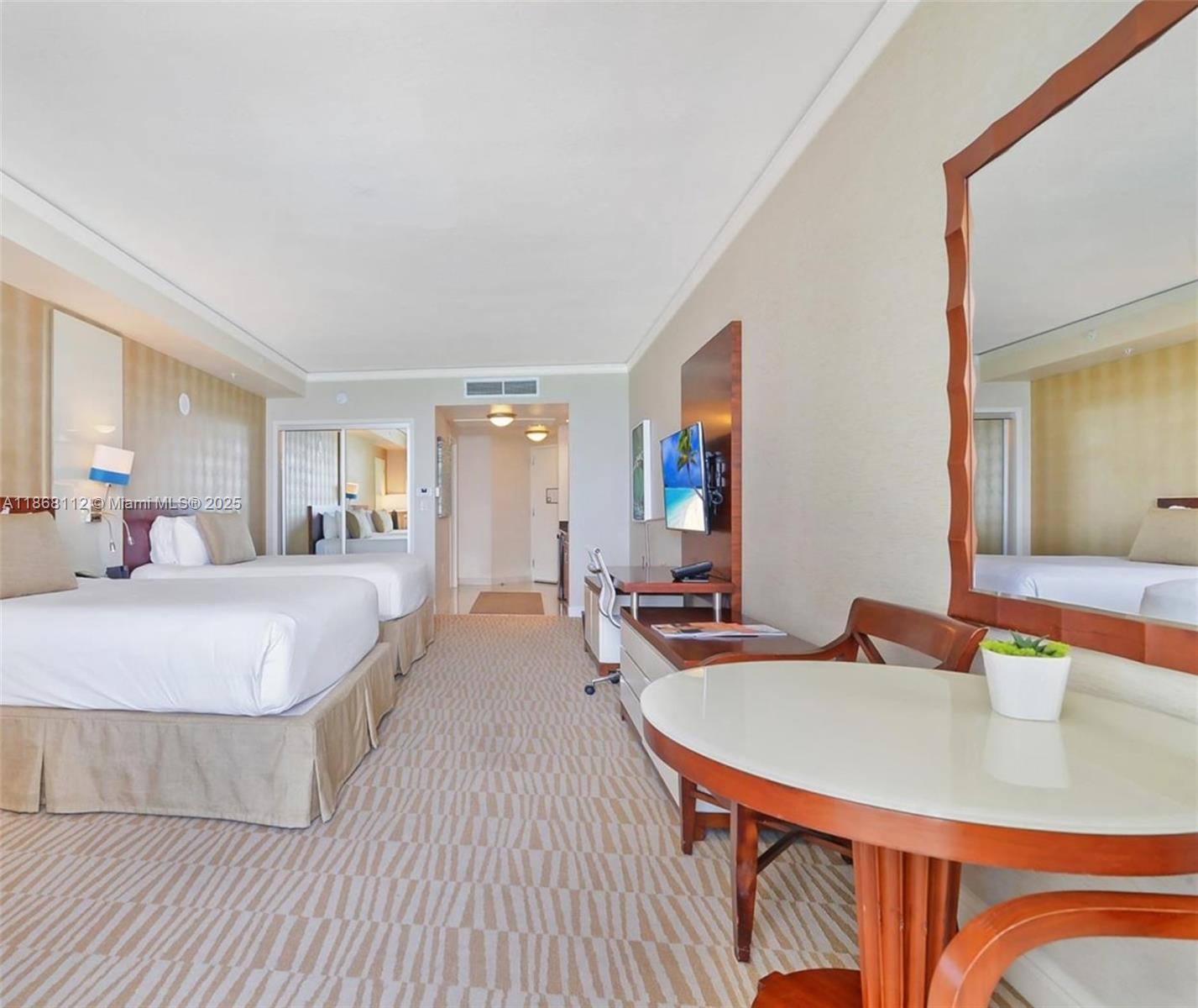 18001 Collins Ave 2910