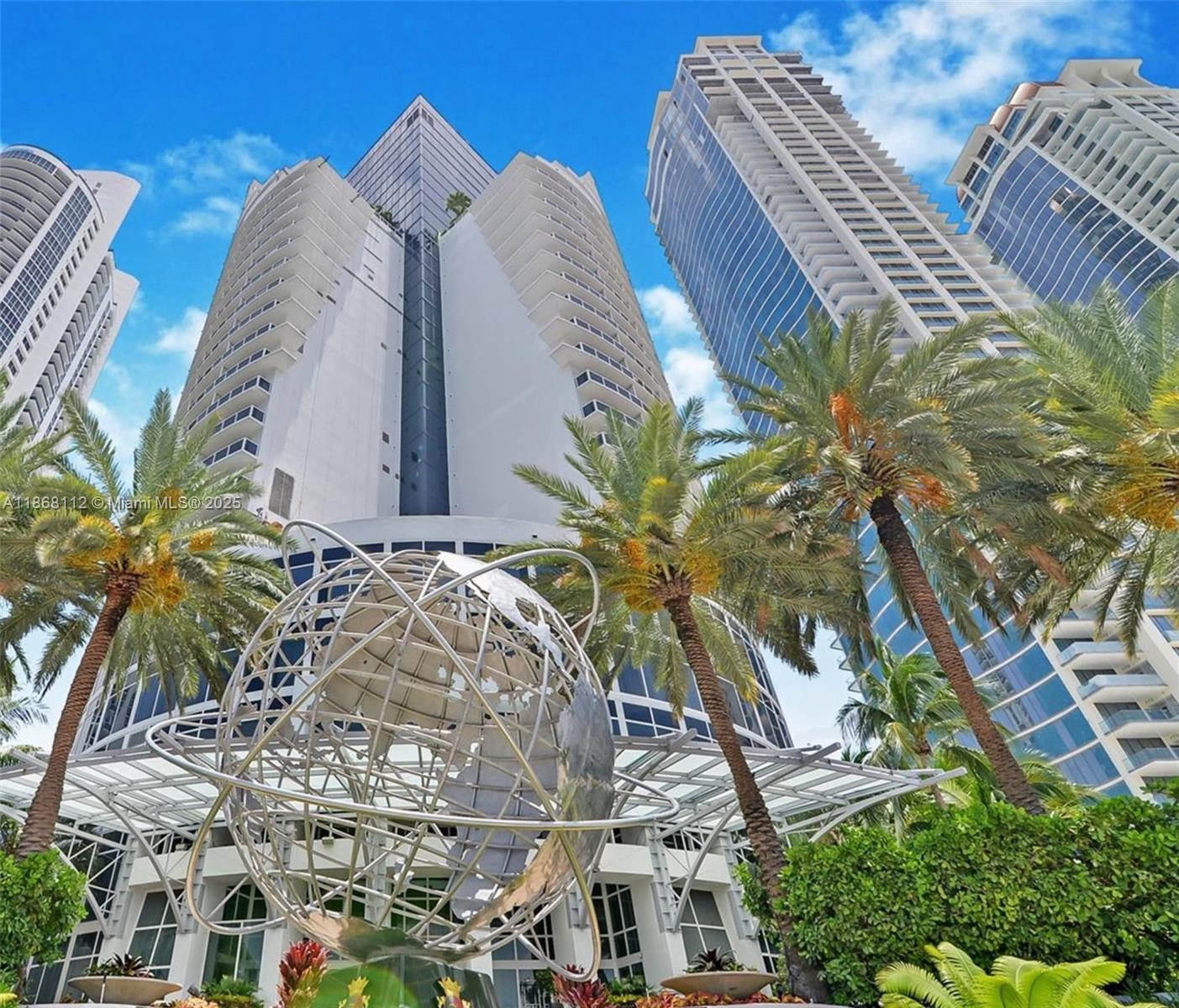 TRUMP INTERNATIONAL SONES - Residential