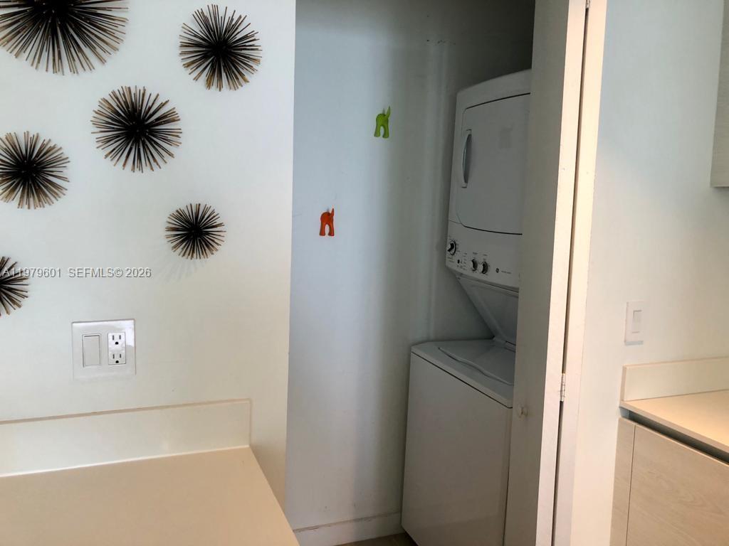 1300 S MIAMI AVENUE CONDO - Residential