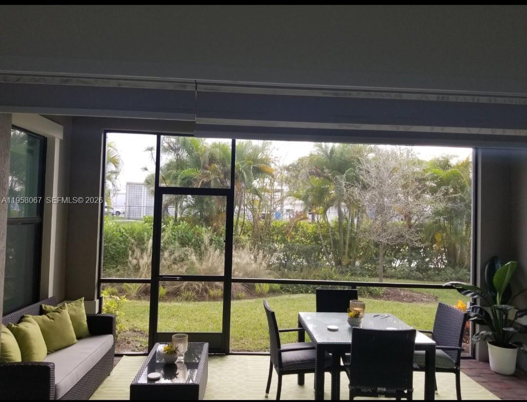 CORAL LAGO - Residential