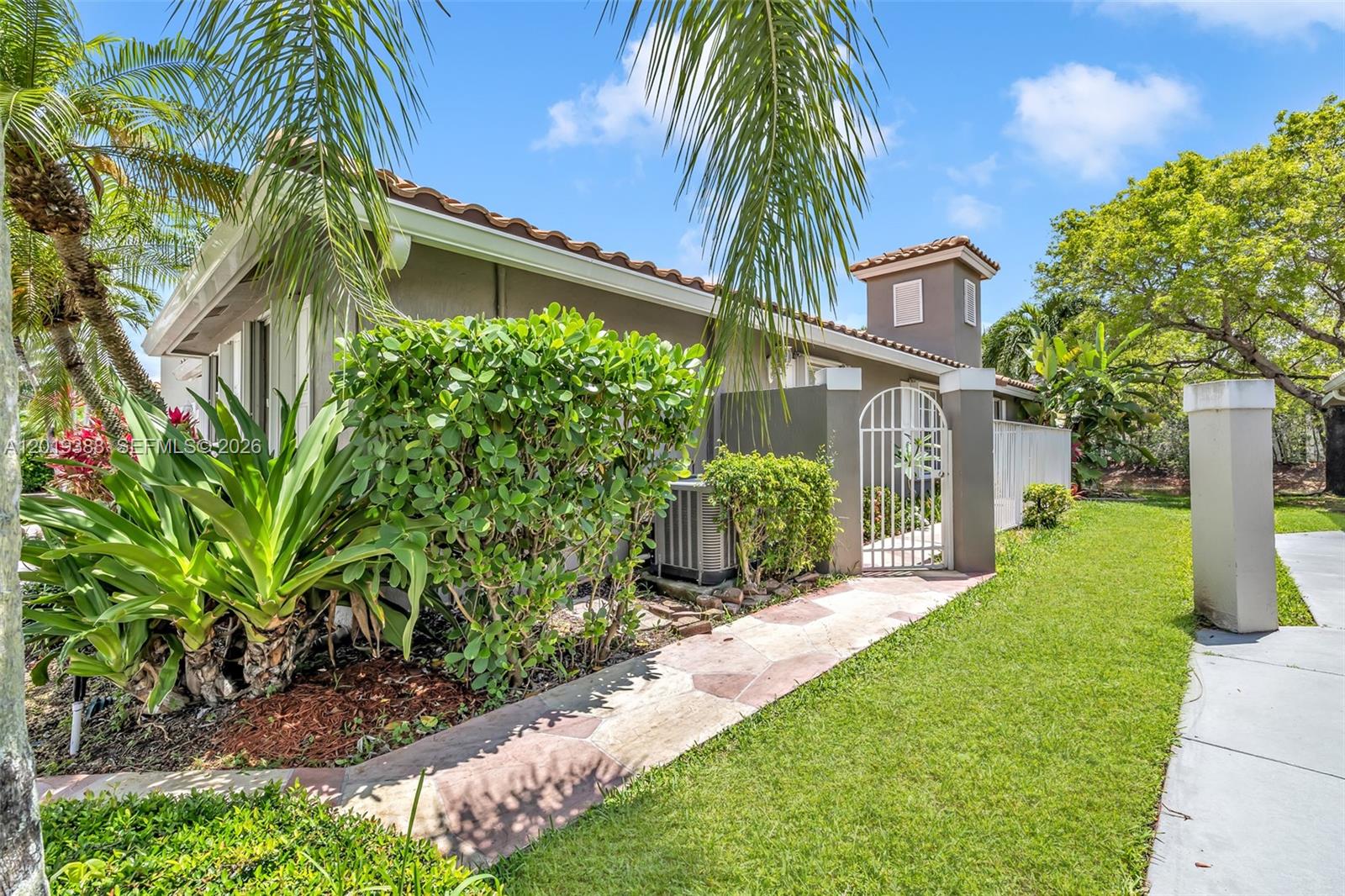 WYNDHAM HEIGHTS - Residential