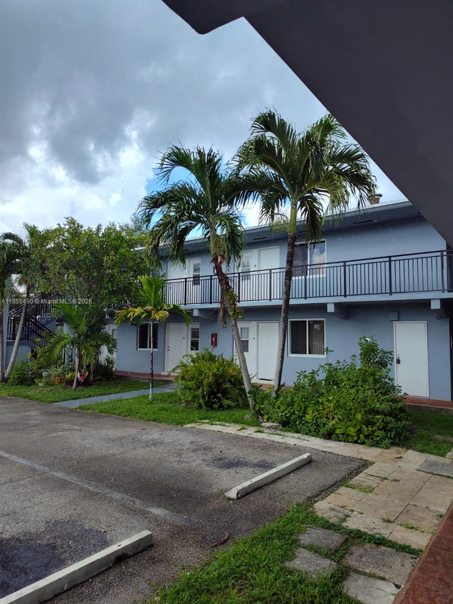 REV PL SEC 2 CC ESTATES - Residential Lease