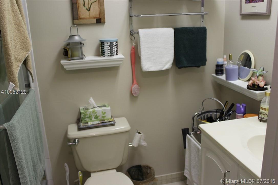 Lakes Acadia Unit 03 - Residential Lease