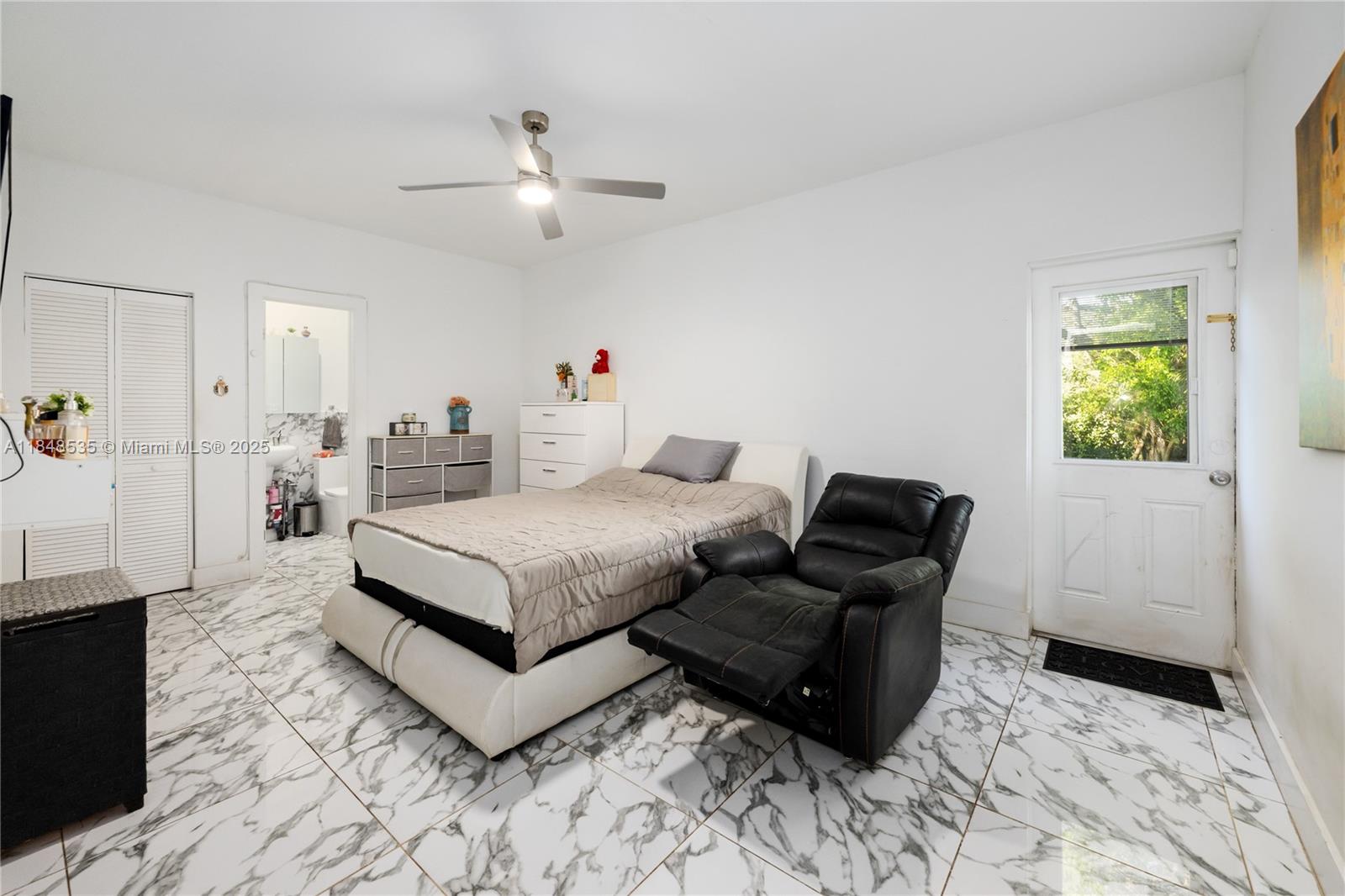 BISCAYNE PARK ESTS AMD - Residential