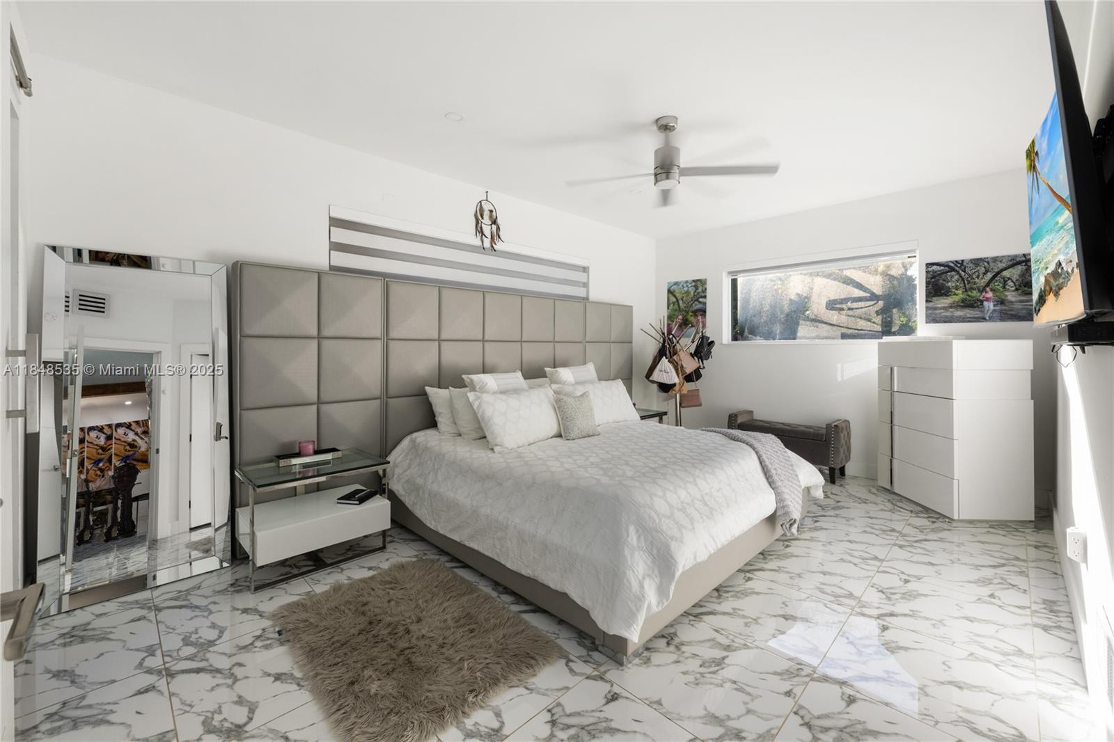 BISCAYNE PARK ESTS AMD - Residential