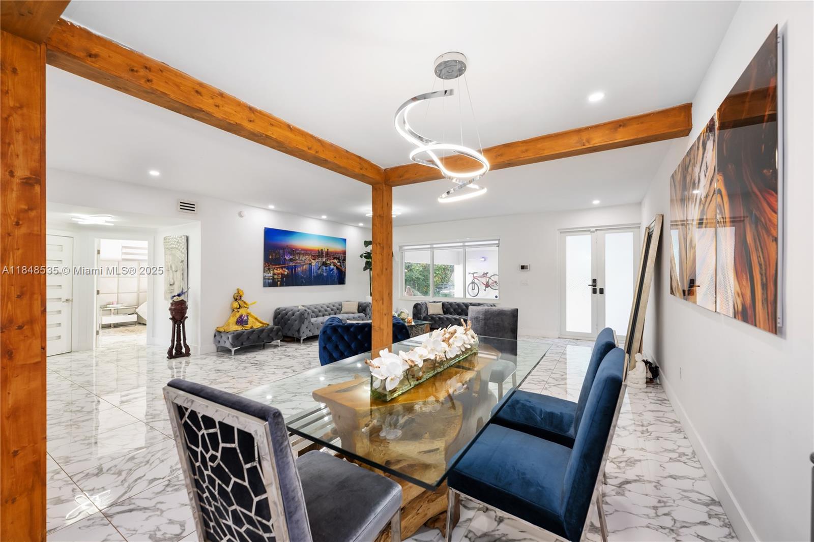BISCAYNE PARK ESTS AMD - Residential
