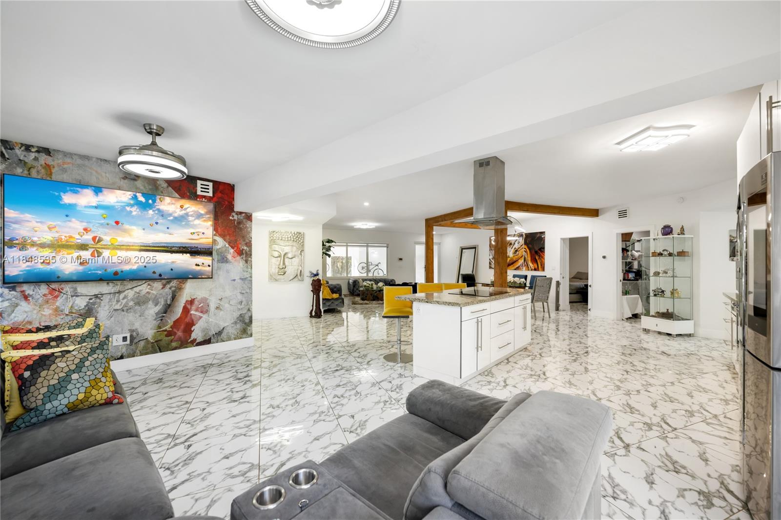 BISCAYNE PARK ESTS AMD - Residential