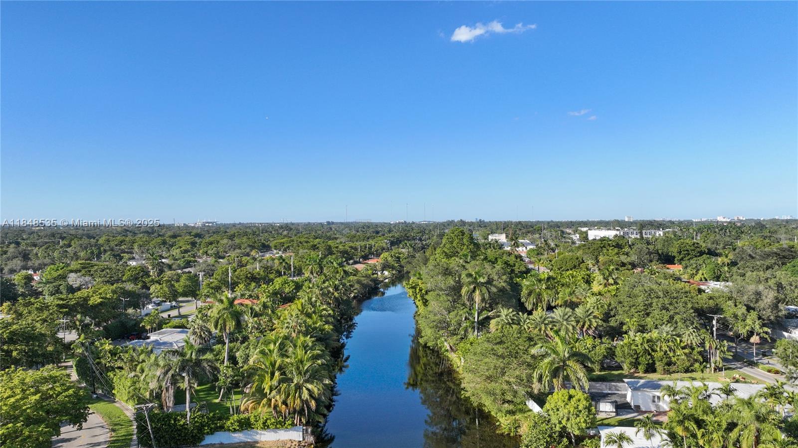 BISCAYNE PARK ESTS AMD - Residential