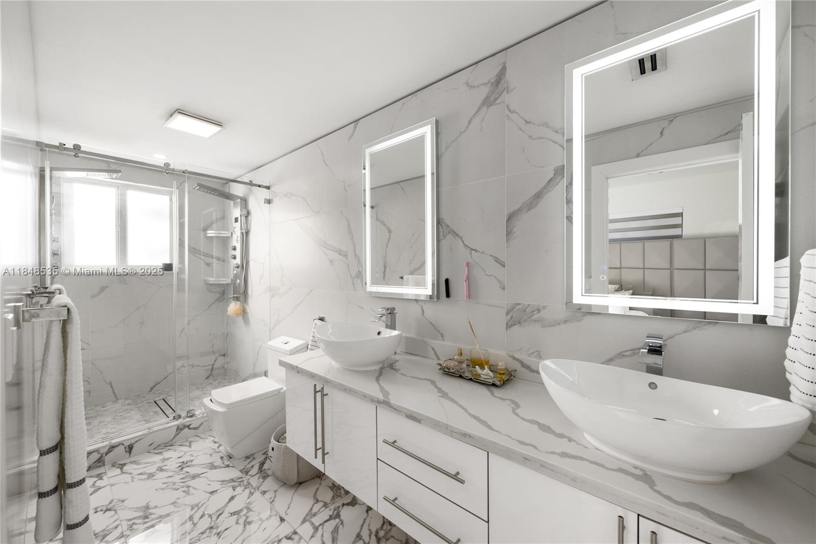 BISCAYNE PARK ESTS AMD - Residential
