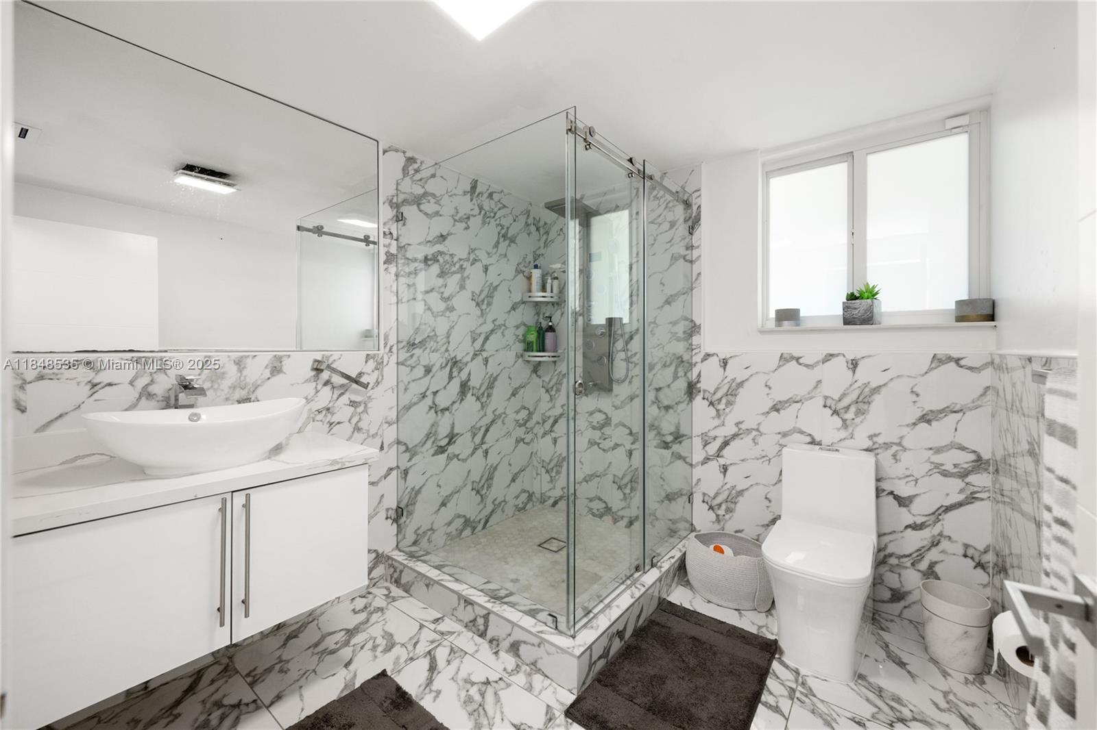 BISCAYNE PARK ESTS AMD - Residential
