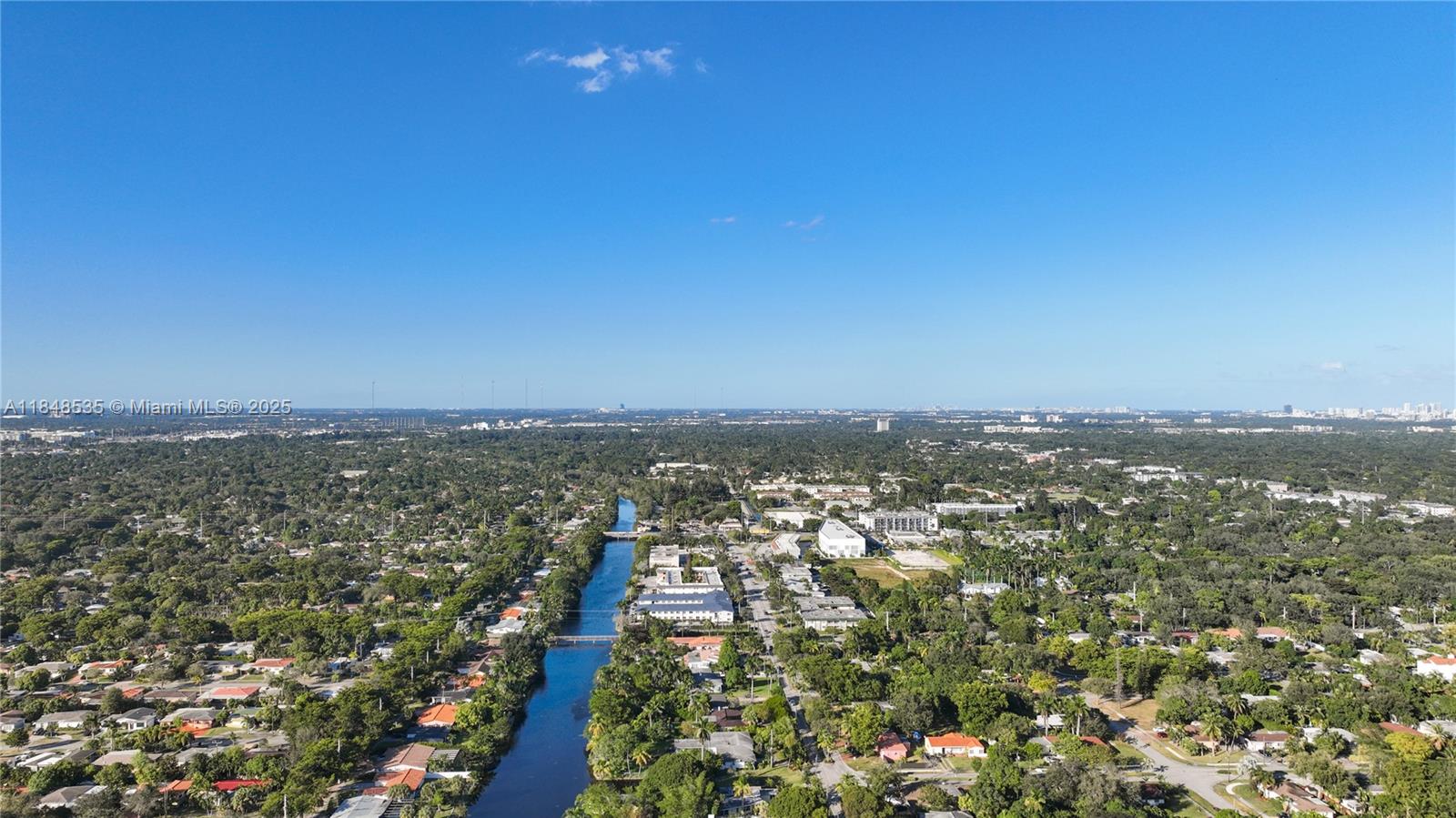 BISCAYNE PARK ESTS AMD - Residential