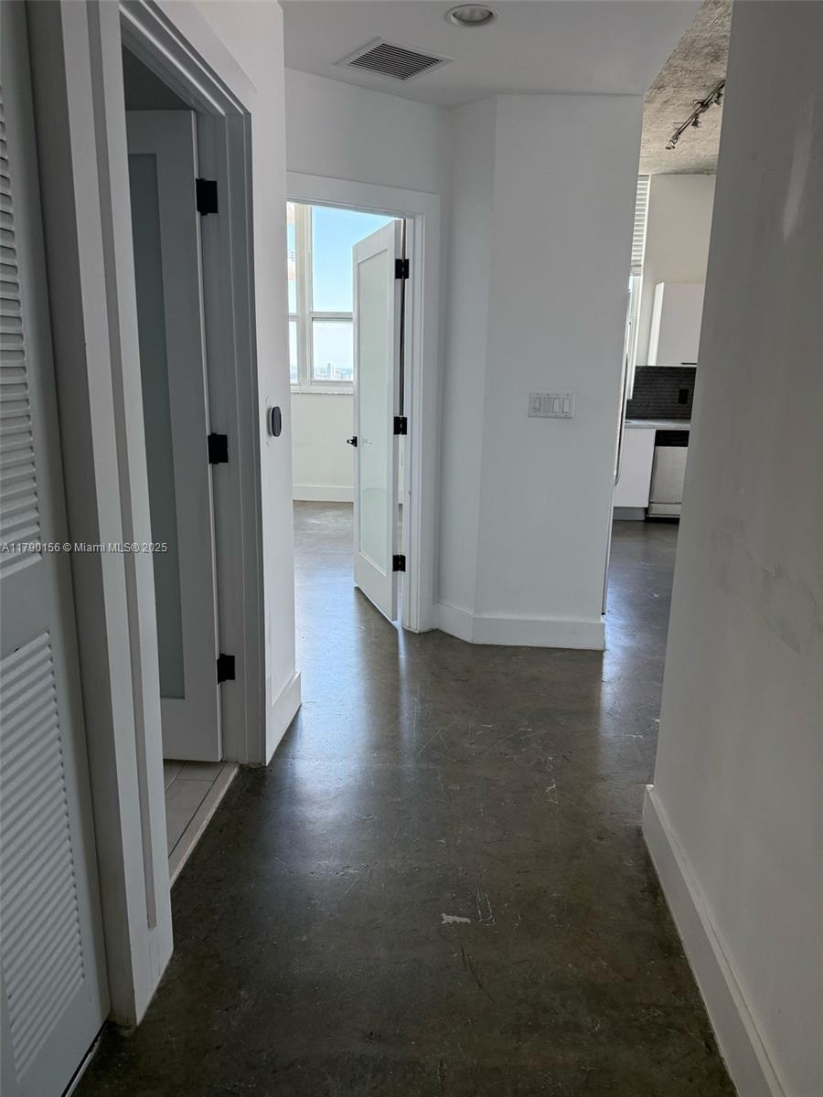 133 NE 2nd Ave 3112
