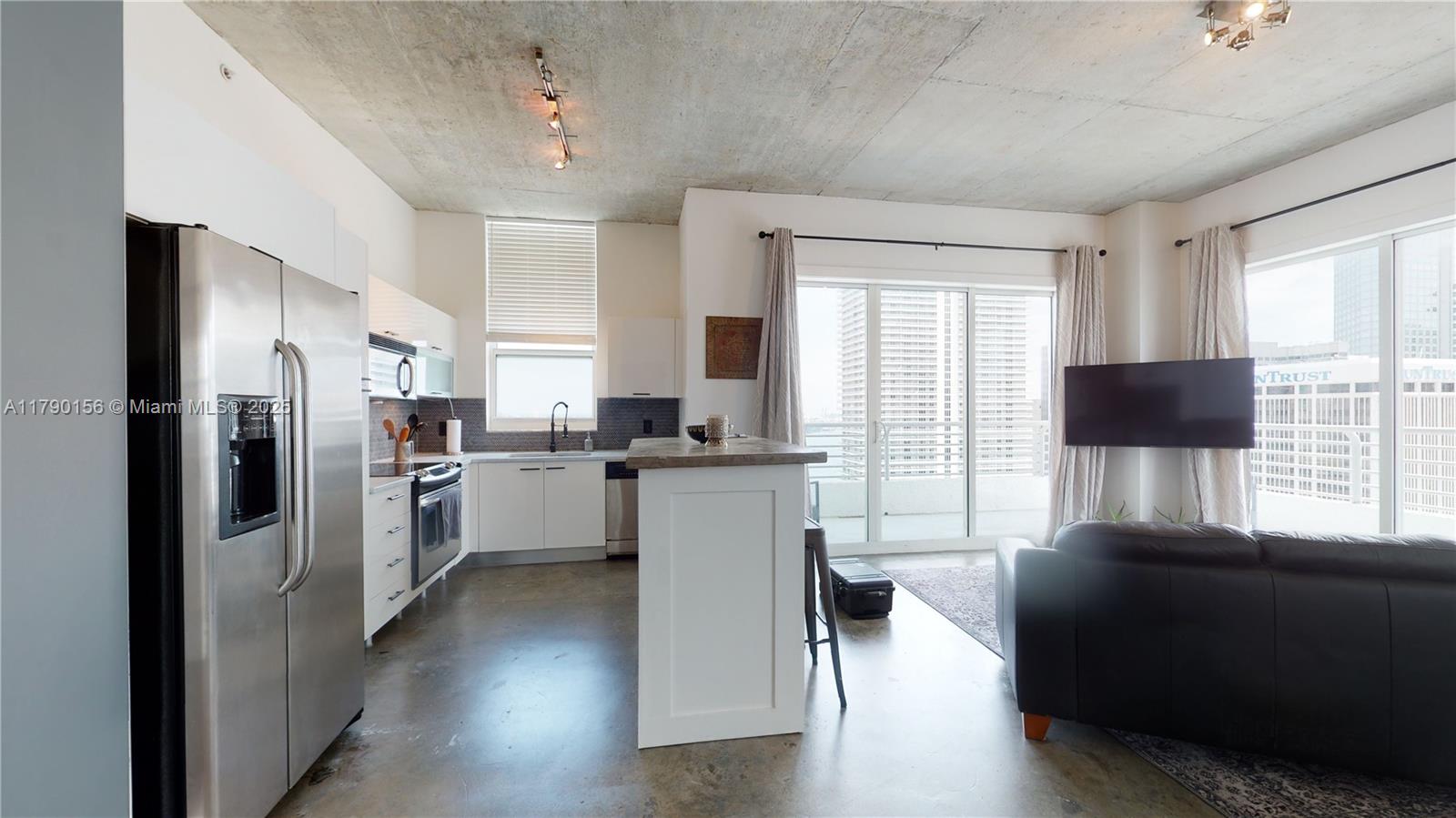 133 NE 2nd Ave 3112