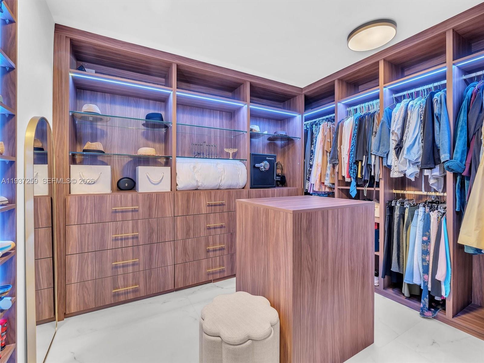 TURNBERRY ISLE CONDO - Residential