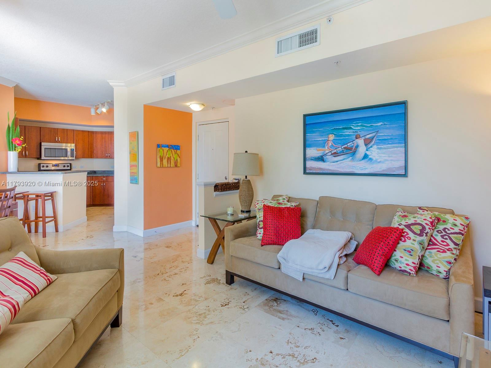 9172 Collins Ave 305