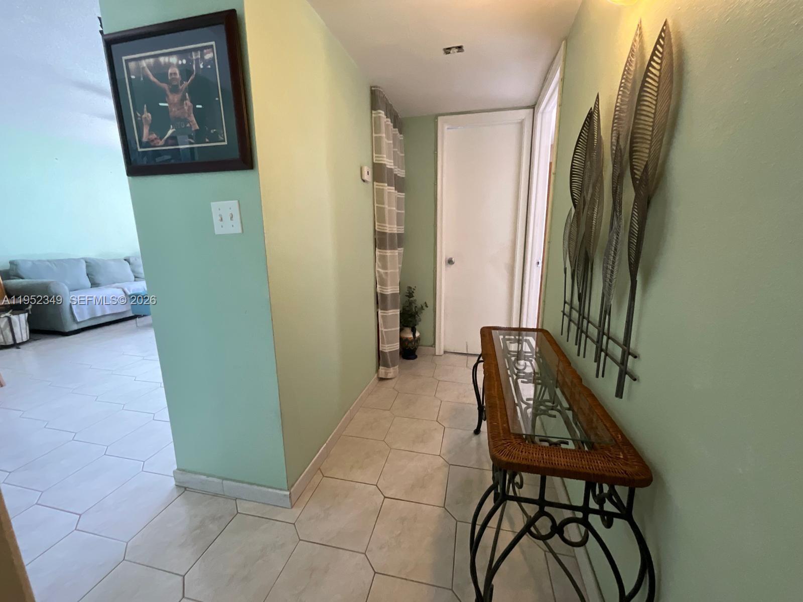 EDEN ISLES CONDO # 4 - Residential