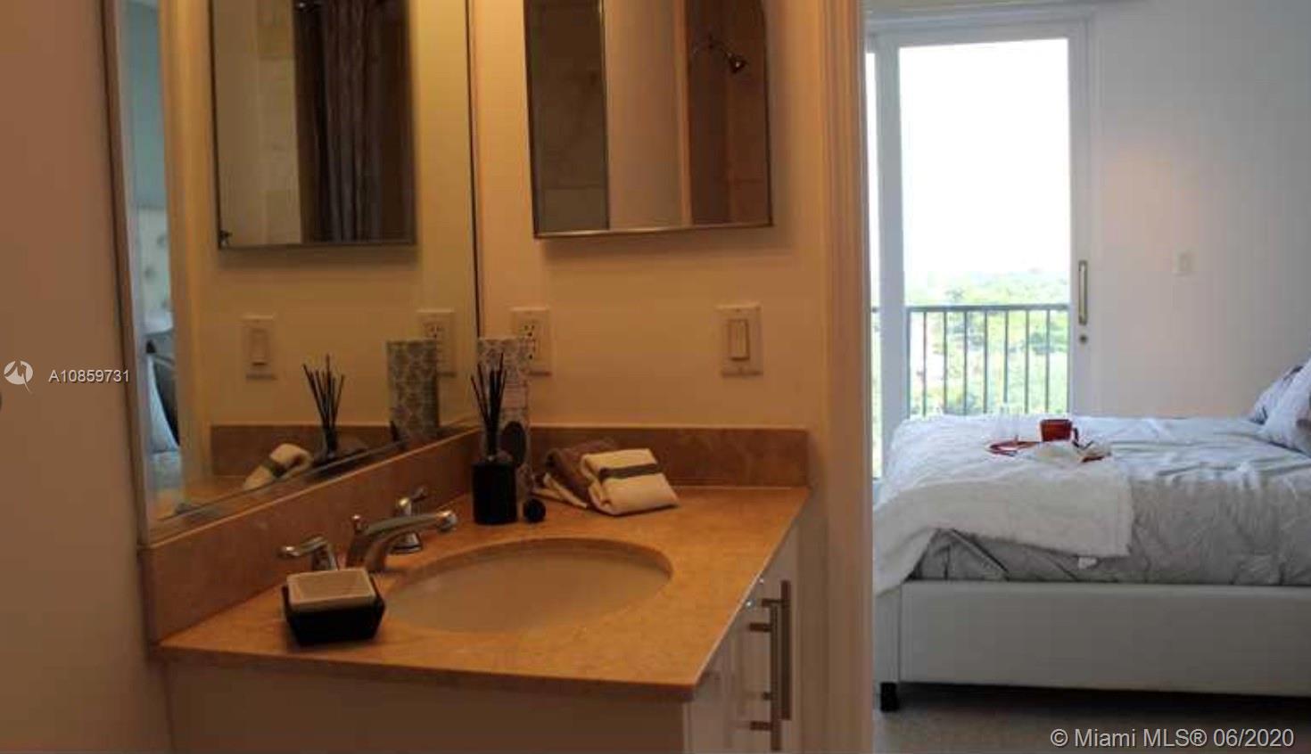 BRICKELL WAY - Residential